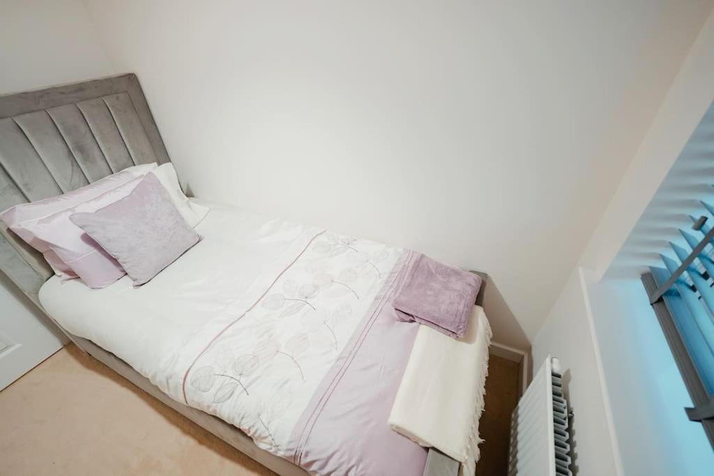 Willow Heights Modern 5-7 Persons/3 Bed Detached Rotherham Bagian luar foto