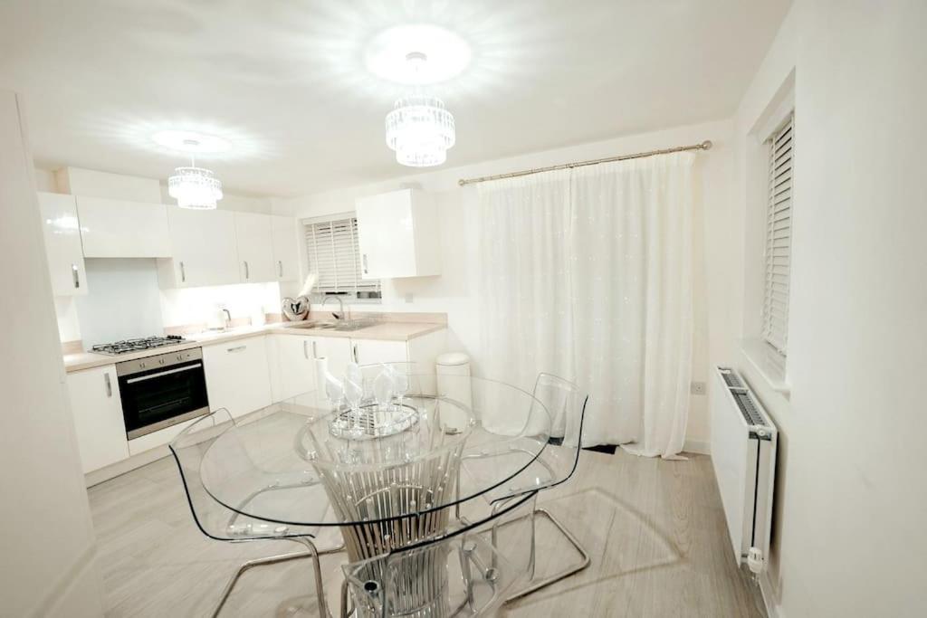 Willow Heights Modern 5-7 Persons/3 Bed Detached Rotherham Bagian luar foto
